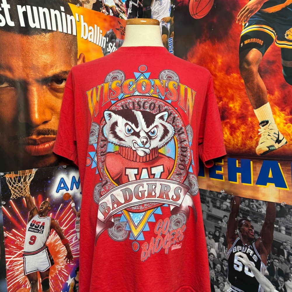 Vintage 90s Wisconsin Badgers Alpha 1 Single Stitch Graphic T-Shirt Red Mens XL